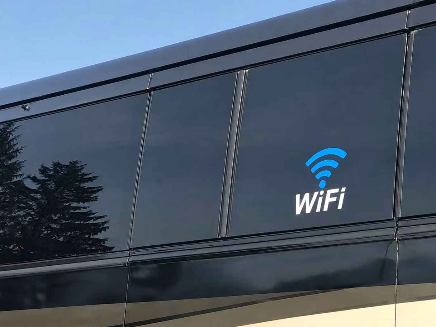 lima 18 passenger minibus wifi