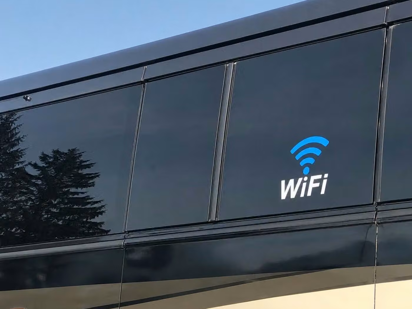 lima 20 passenger minibus wifi