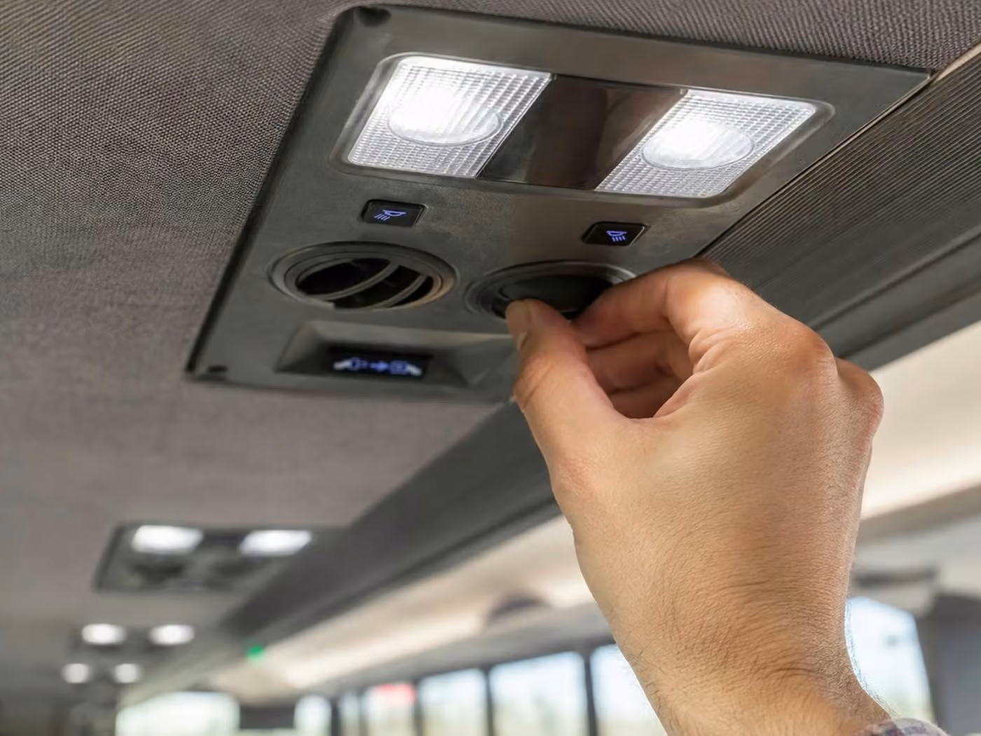 lima 25 passenger minibus air conditioning