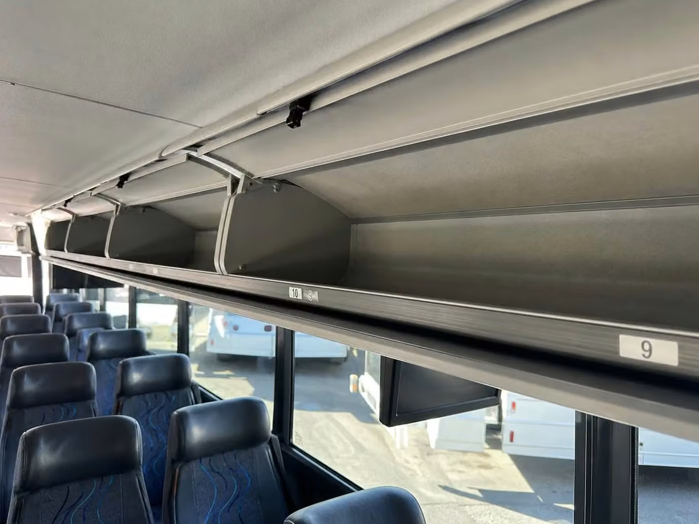 lima 25 passenger minibus overhead storage