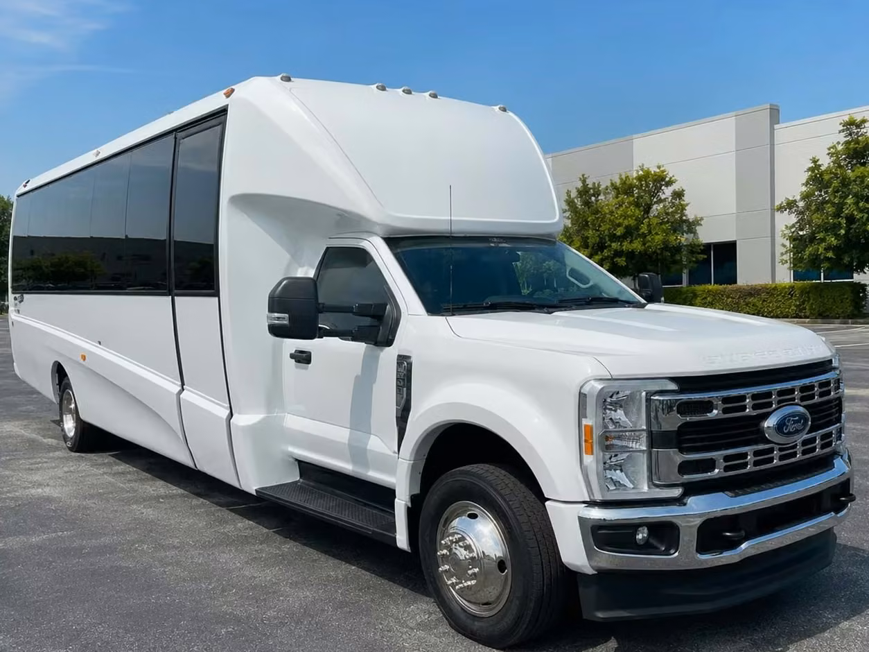 lima 25 passenger minibus rental