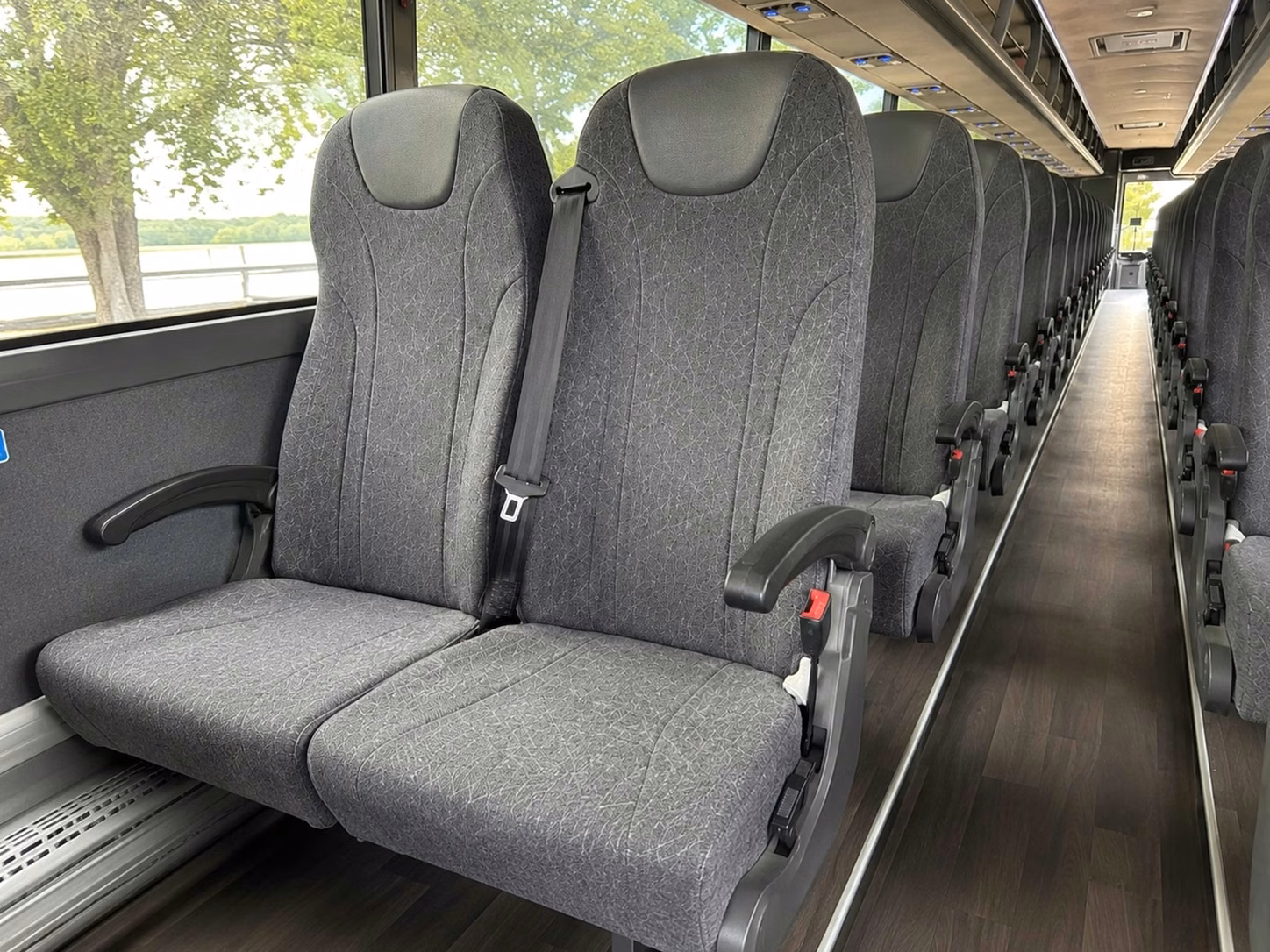 lima book your lima bus rental online in minutes