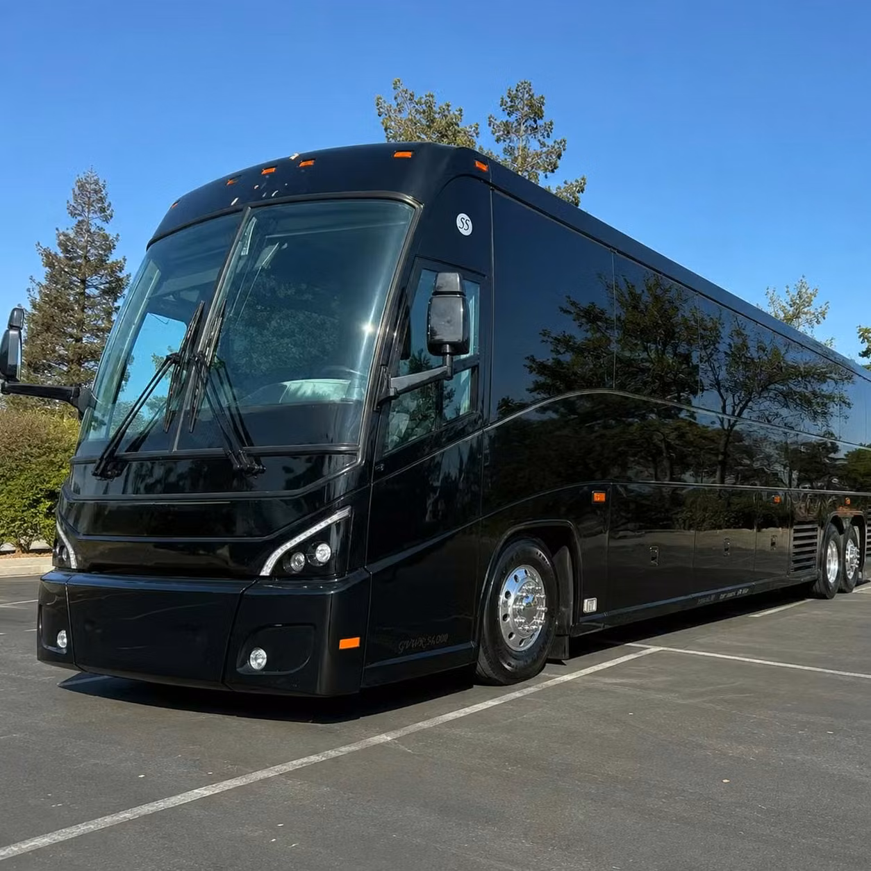 lima bus rentals to religious retreats and conferences