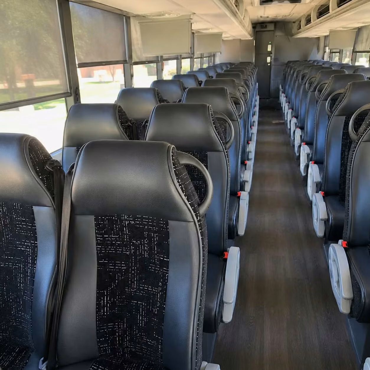lima charter bus prices