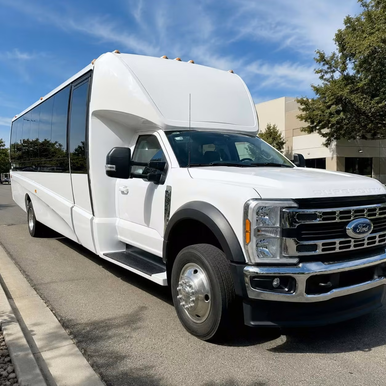 lima employee transportation